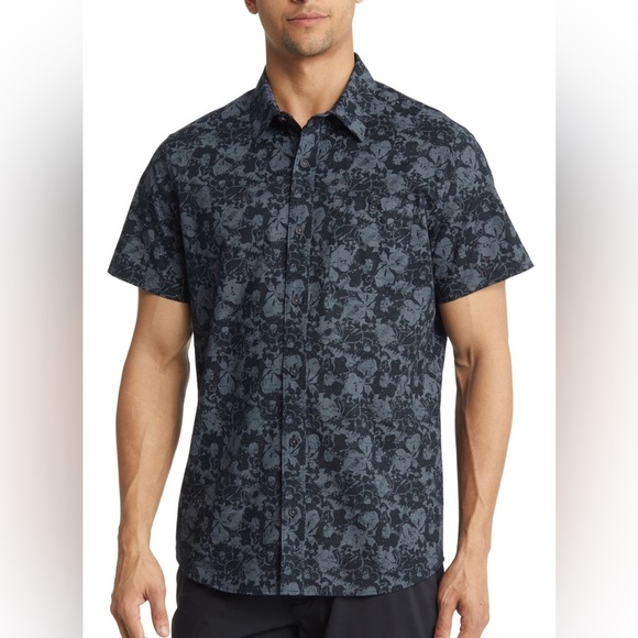 NWT Travis Matthew Misplaced Memory Short Sleeve Button Down Shirt - Picture 1 of 15